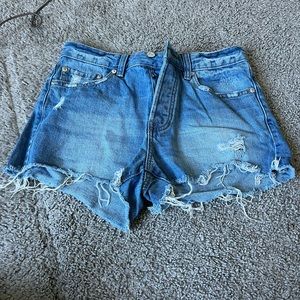 Stradivarius jean shorts, size 6